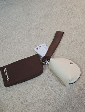 lululemon brown wristlet with cream coin pouch